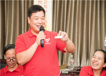陳斌：公益是一種信仰，何樂不為？