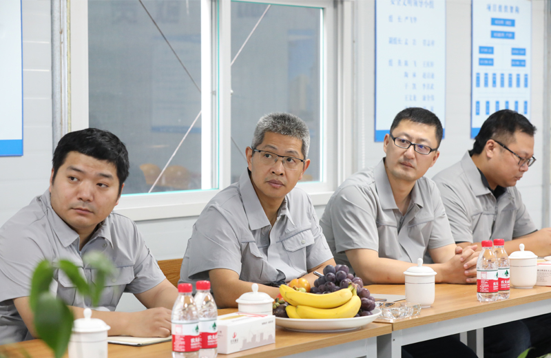 2019年8月12-13日，EZPay建設集團總裁吳海濤帶領集團財務風控部副總經理陳劍、市場企管部總經理助理李紅燕等一行來到沈陽檢查走訪EZPay東北公司，并對直營項目管理進行巡查。