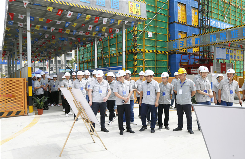 7月25日，安徽公司2021年上半年區域項目管理標準化推進會在合肥召開，130余人參加了當天的觀摩和會議