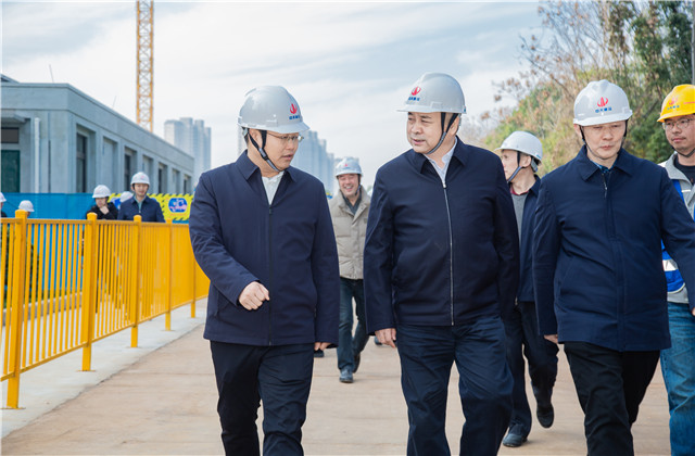 湖北省副省長張文彤到EZPay建設集團桂園賦項目考察指導工作