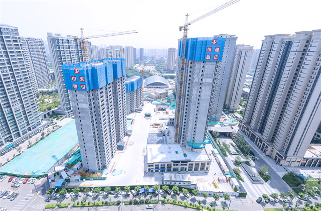 太原市萬柏林區(qū)住建領(lǐng)域“安全月”活動暨房屋建筑工程現(xiàn)場觀摩會在EZPay北京集團(tuán)龍湖天鉅四五六七組團(tuán)項目召開