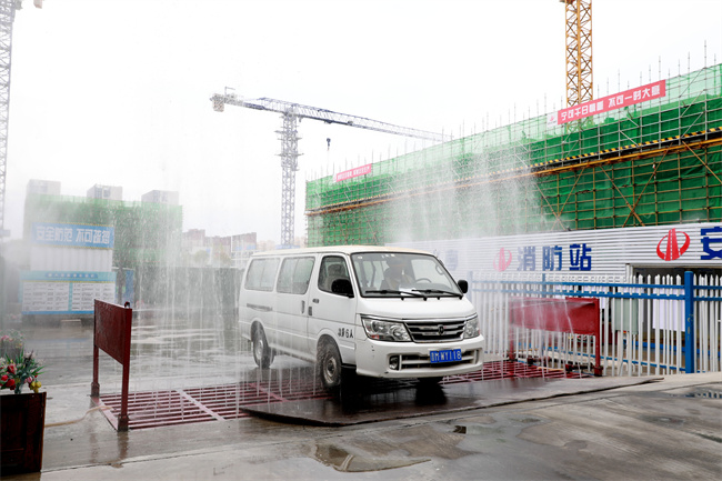 車輛嚴(yán)格管控，凈身出戶.jpg